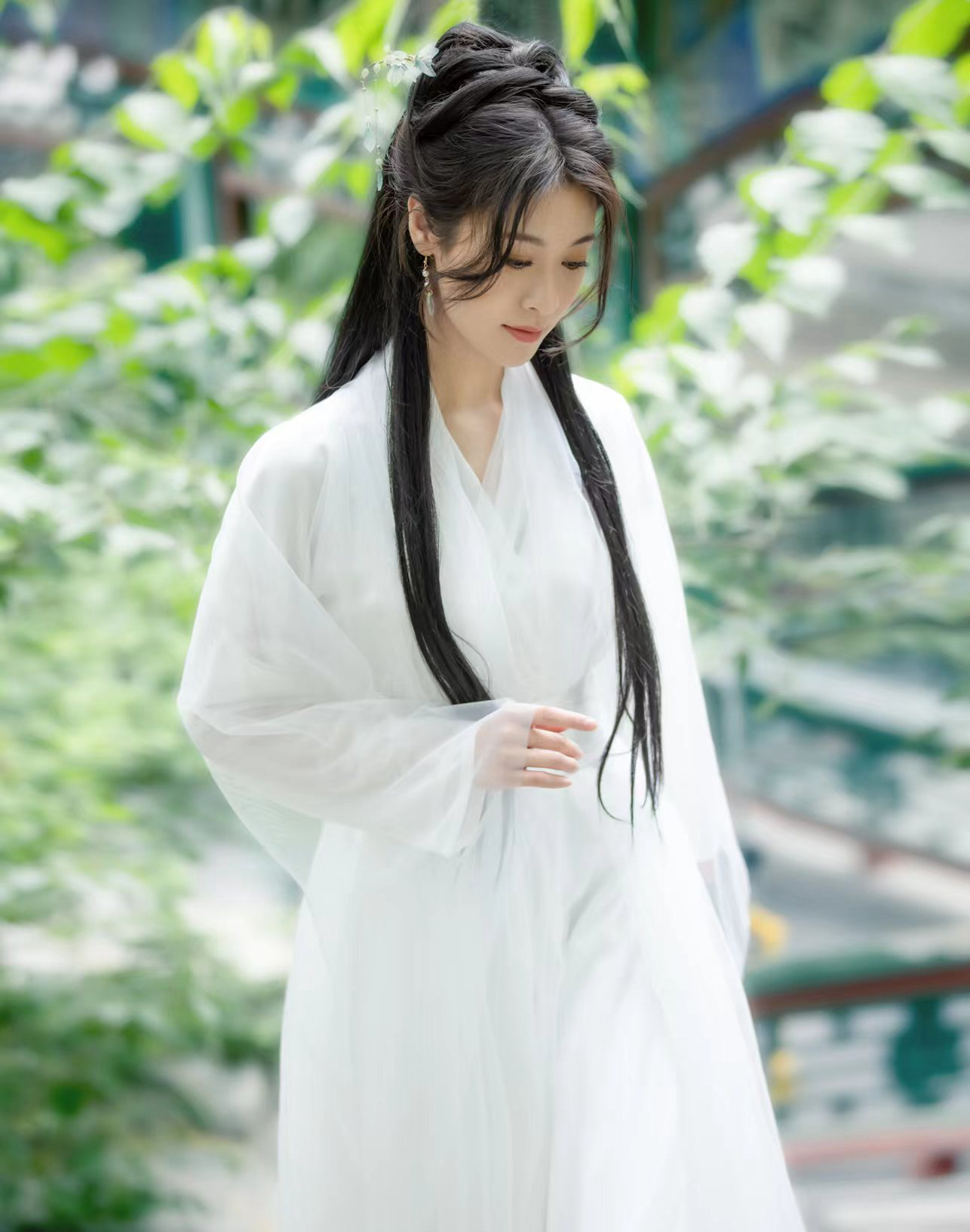 李允儿双双燕